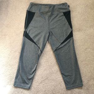 Marvel Hero Elite Series Spider-Man capri-length leggings